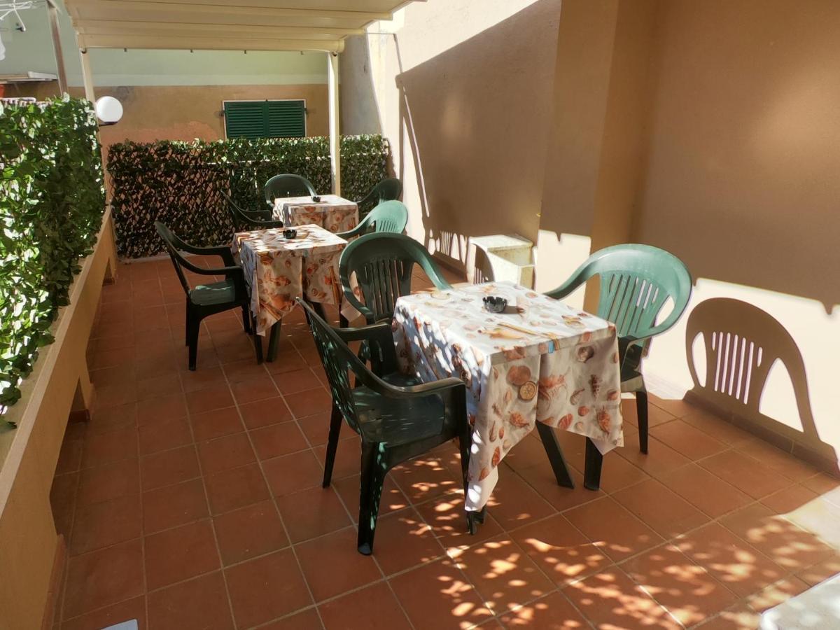 Hotel Aurora Varazze Bagian luar foto