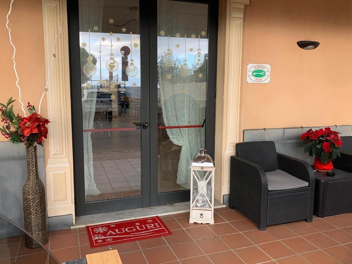Hotel Aurora Varazze Bagian luar foto